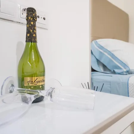 דירה Orlando Complex 85 Sea View אדחה