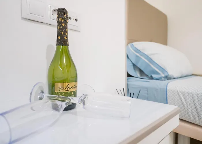 דירה Orlando Complex 85 Sea View אדחה