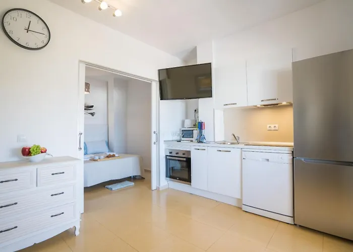 Orlando Complex 85 Sea View דירה *